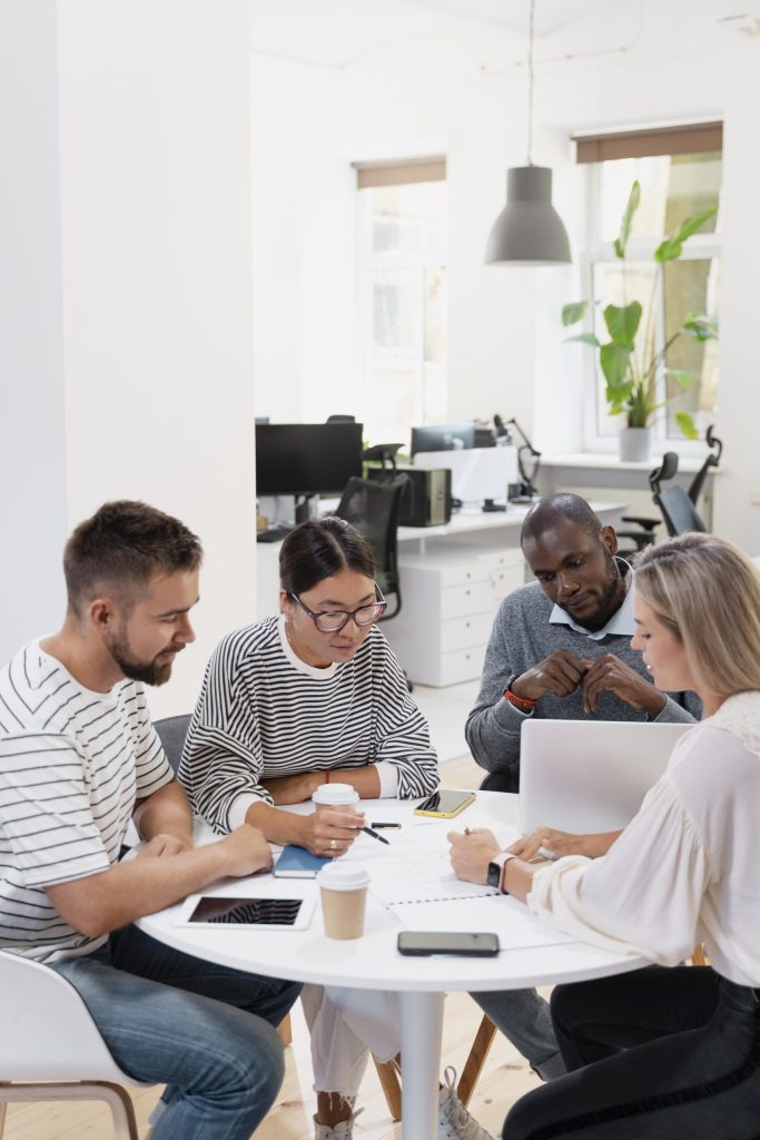 Distansarbetsmöjligheter och flexibla jobbpositioner